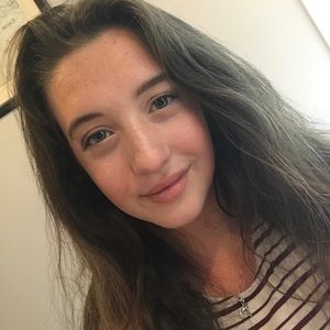 Meet your Posher, Delaney